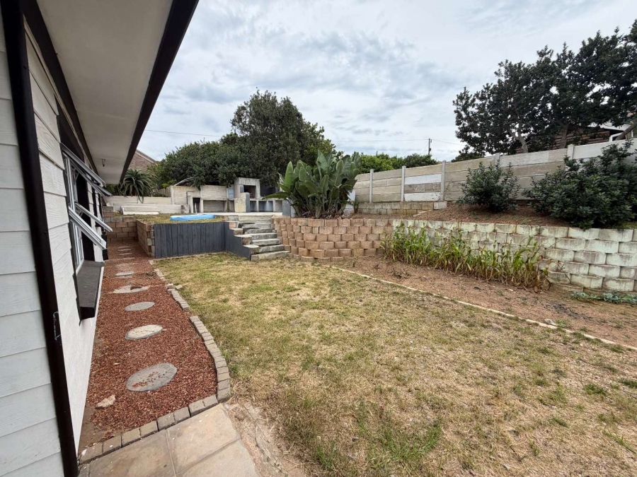 5 Bedroom Property for Sale in Dana Bay Western Cape